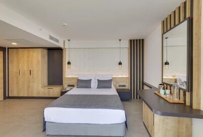 Signature Bleu Resort Hotel