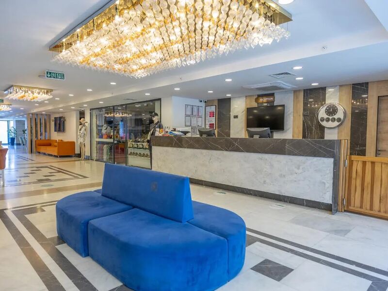 Signature Bleu Resort Hotel